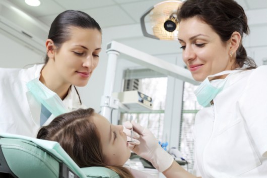 Dentistas não estão sendo visitados regularmente pela população brasileira